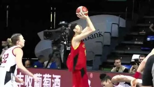 2017女篮中国vs加拿大 精彩对决，中国女篮挑战加拿大-第2张图片-www.211178.com_果博福布斯